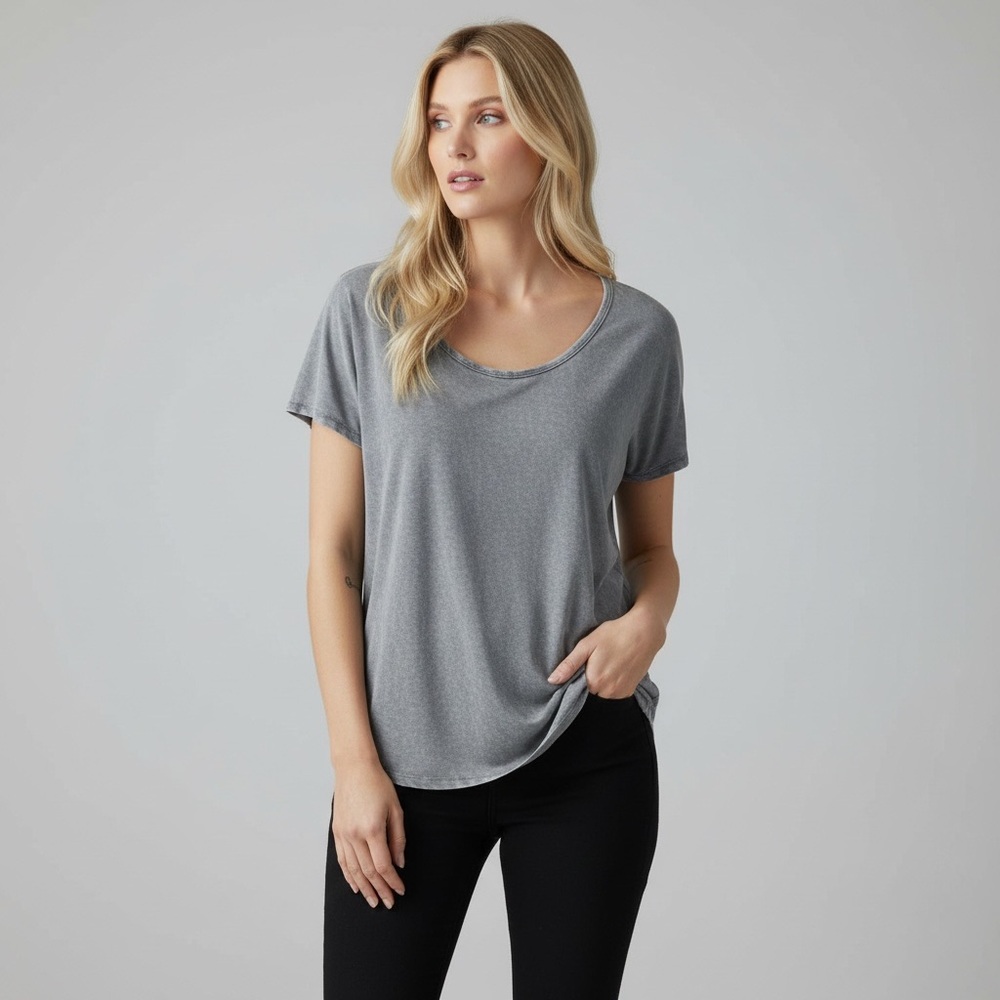 LuLaRoe | Classic T Acid Wash Blue Short Sleeve High Low Hem Tee Size S